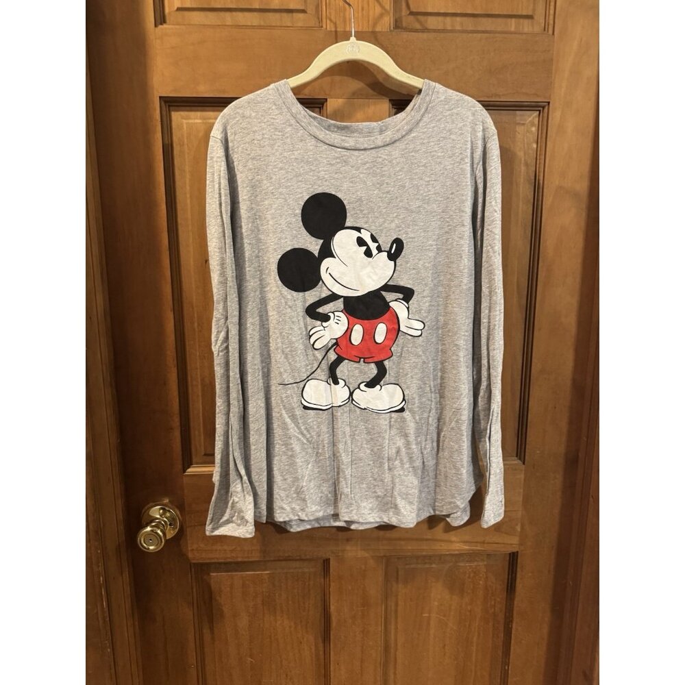 Disney Mickey Mouse long sleeve size large